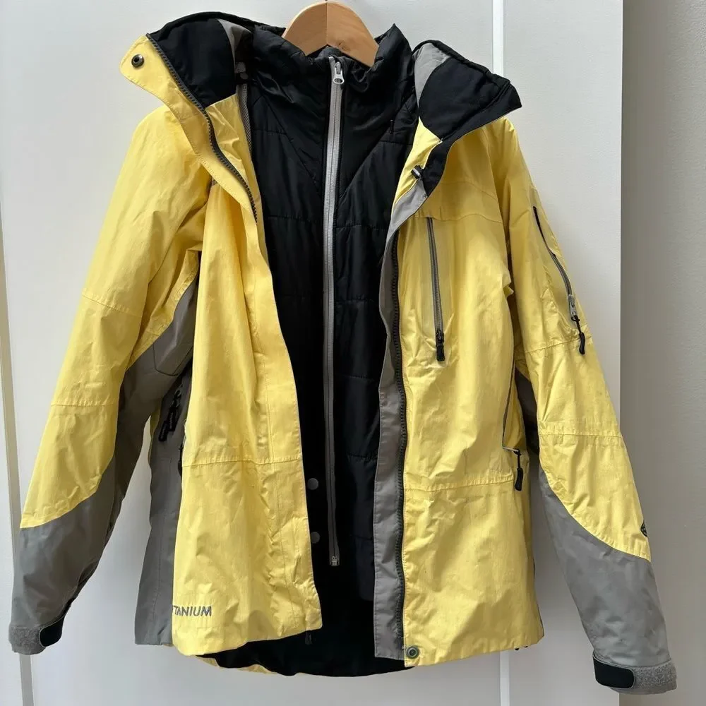 Columbia Titanium yellow waterproof ski coat w removable puffer jacket size M
